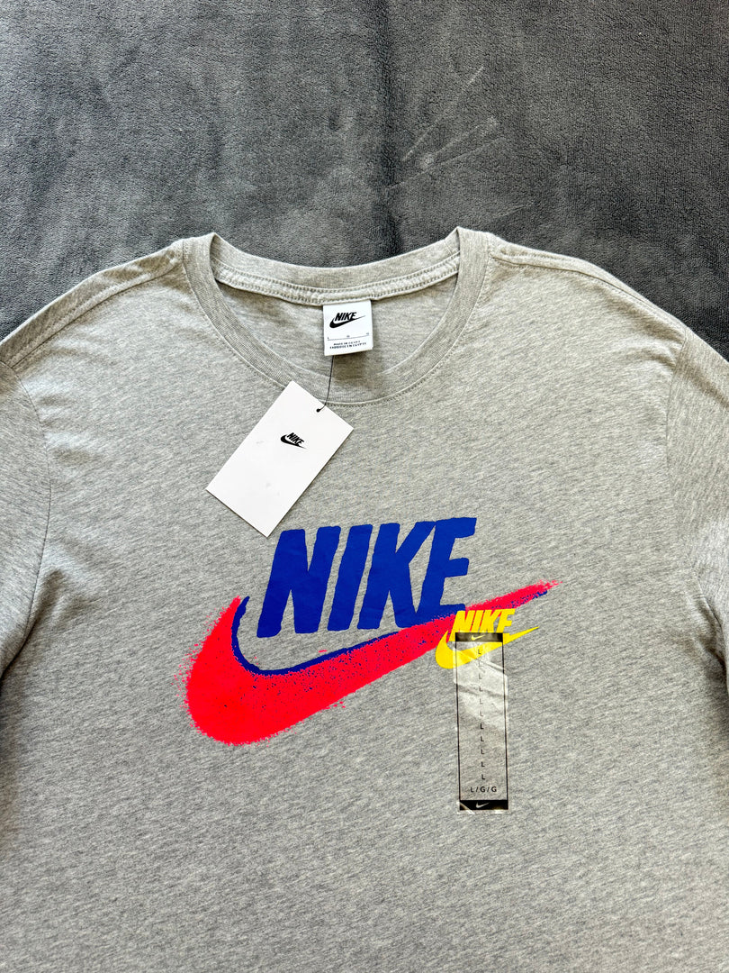 (L) Nike T-Shirt