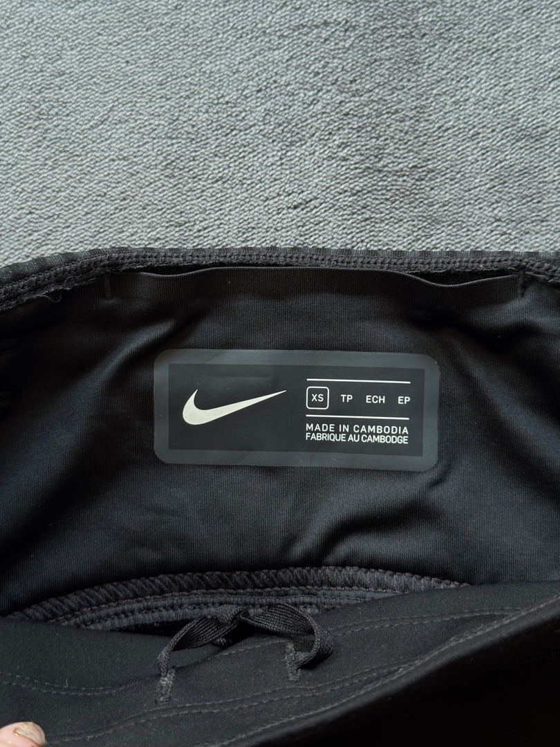 (ДАМСКО) (XS) Nike Tech Bicker Shorts