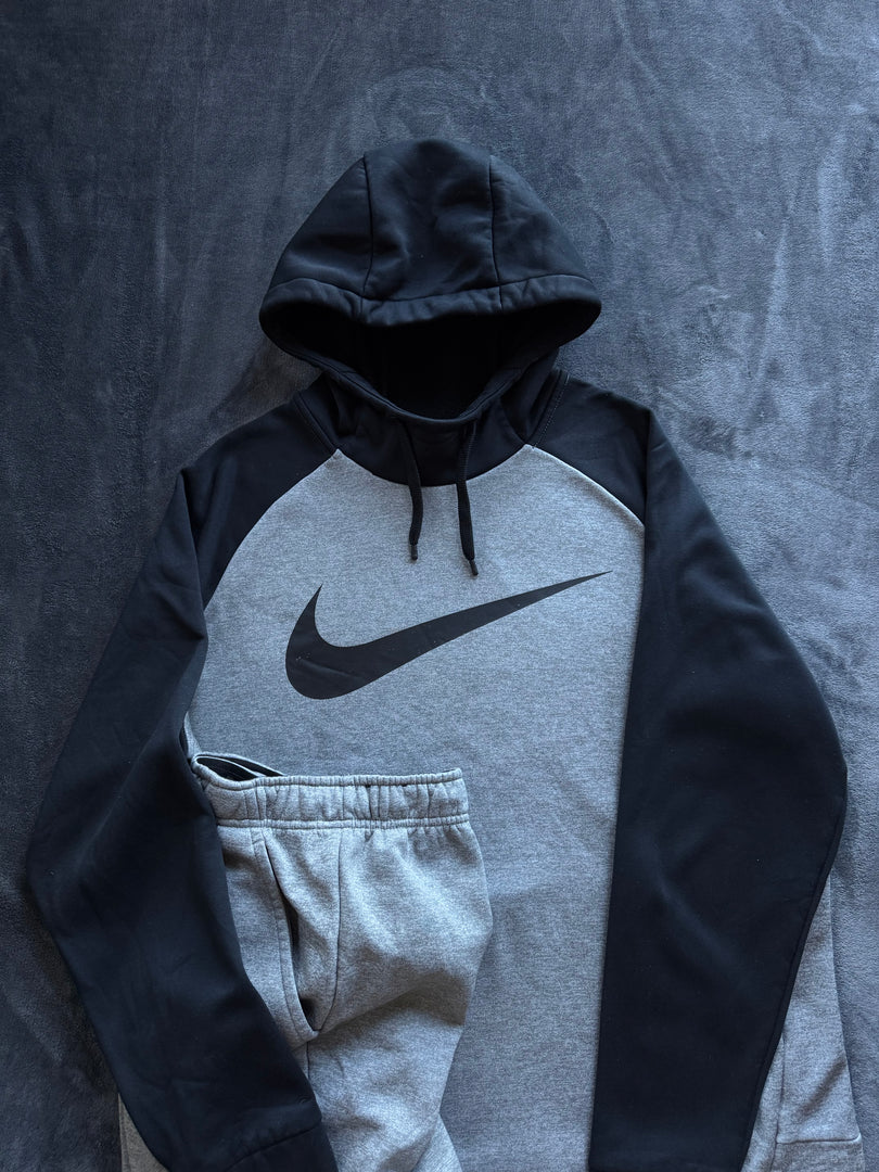 (XL) Nike Swoosh Therma Fit Tracksuit