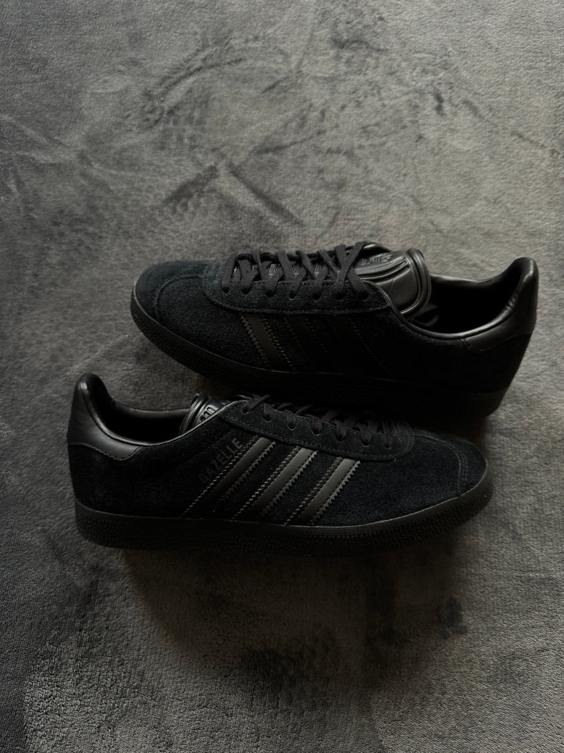 (39 1/3) Adidas Originals Gazelle Black Shoes