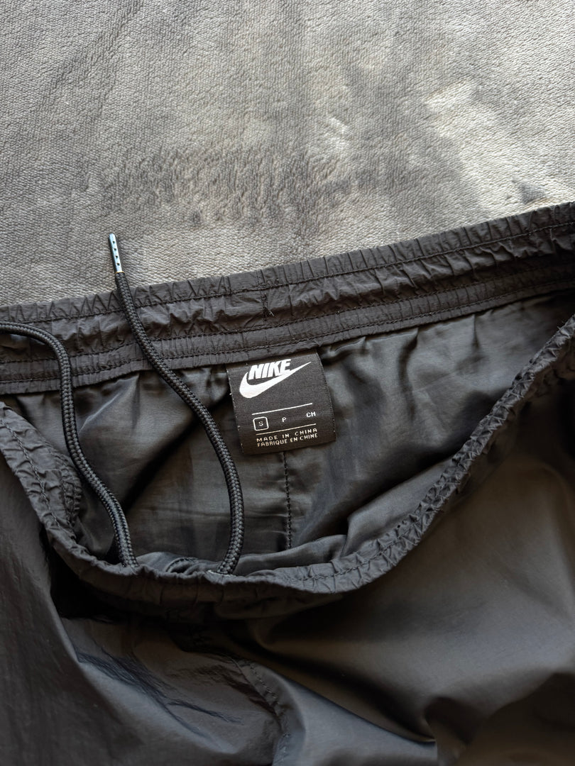 (ЗАБЕЛЕЖКИ) (ДАМСКО) (S) Nike дамско долнище (дупчица)