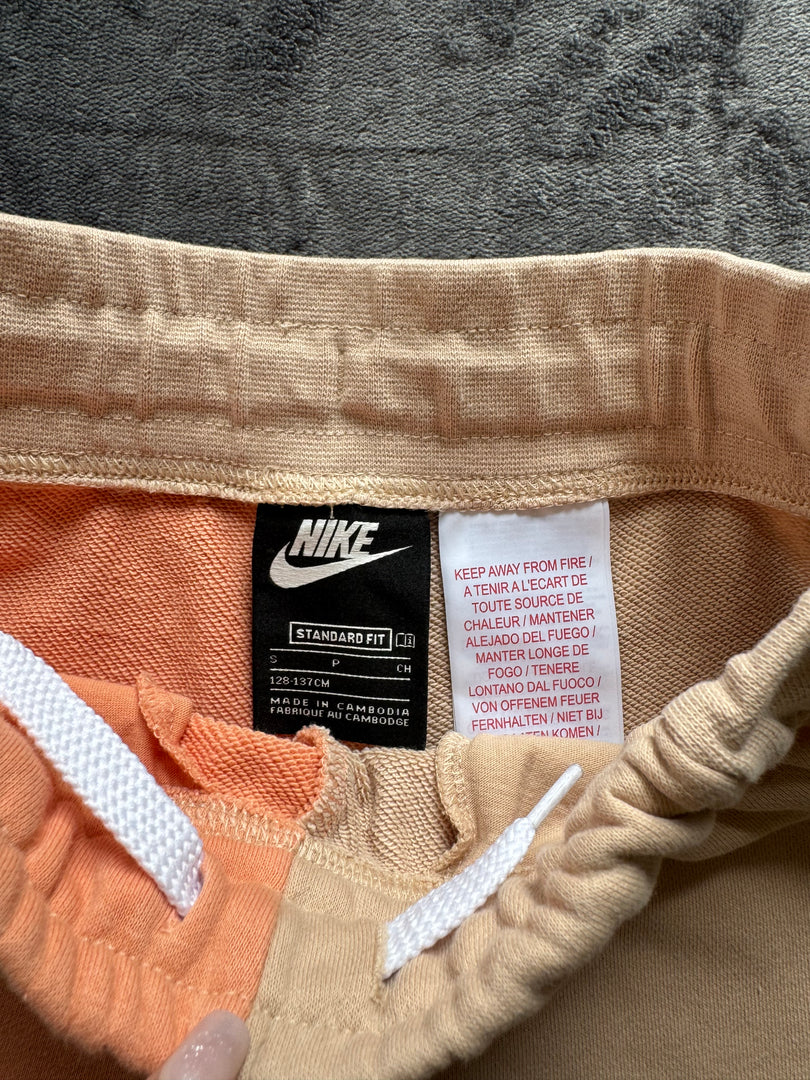 (ДЕТСКО) (S) Nike Shorts