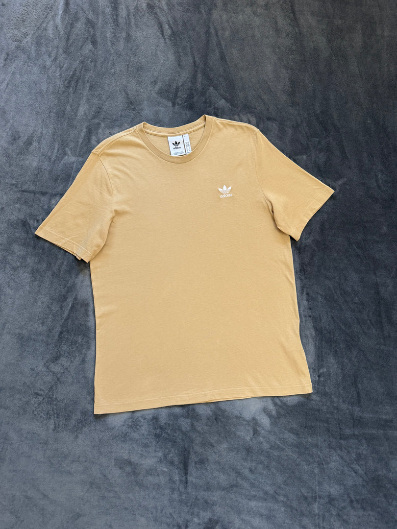 (M) Adidas Originals T-Shirt