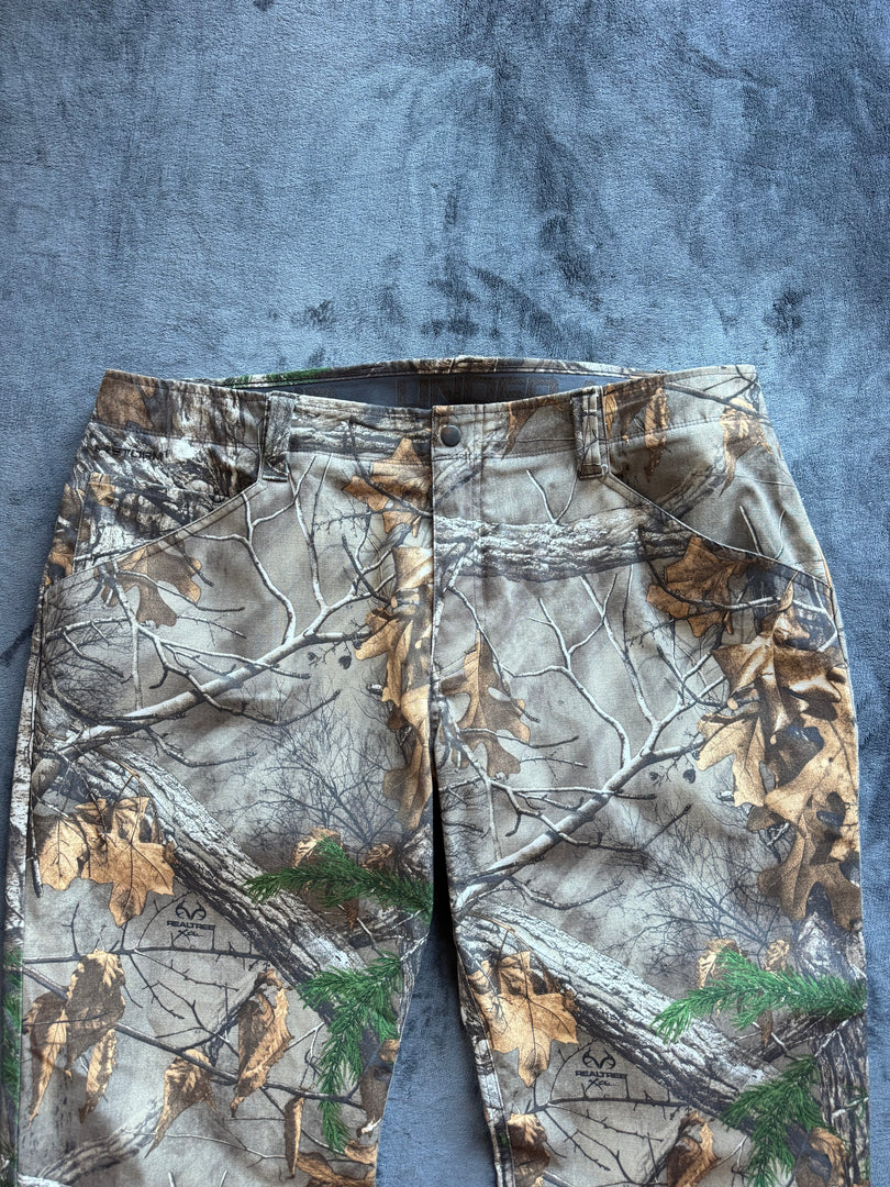 (XL) Under Armour Camouflage Pants