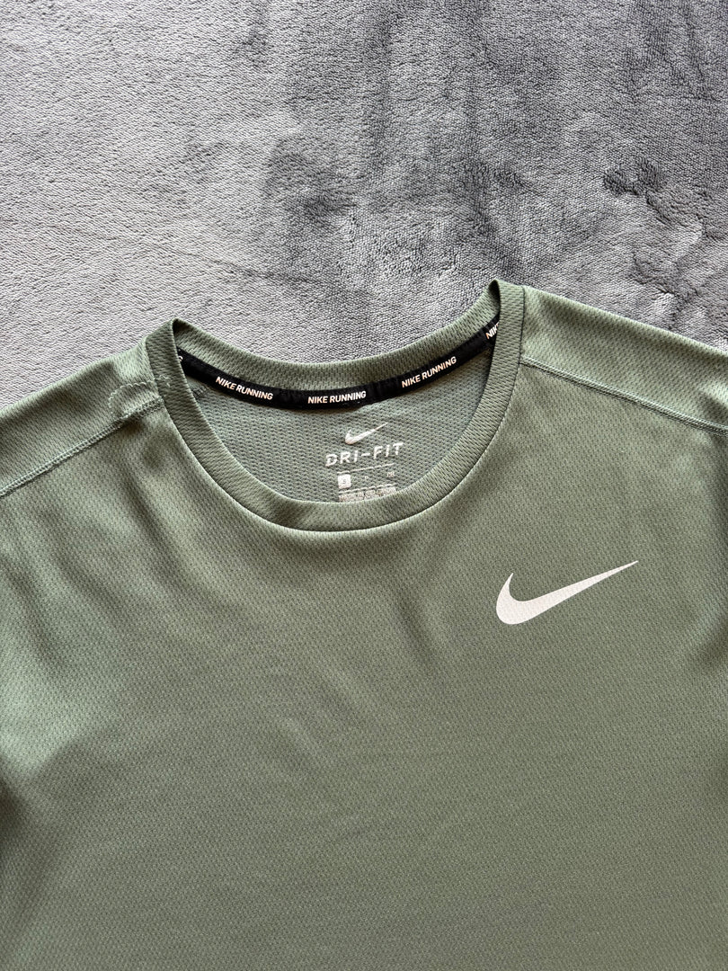 (ЗАБЕЛЕЖКА) (S) Nike Dri Fit мъжка тениска (РАЗШИТ ШЕВ)