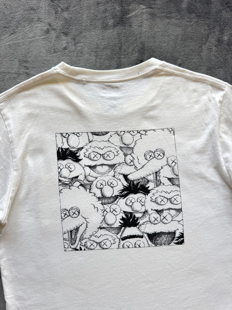 (S) KAWS × Uniqlo UT × Sesame Street мъжка тениска