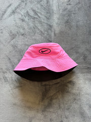 (ДАМСКО) Nike Swoosh двулицева шапка тип “идиотка”