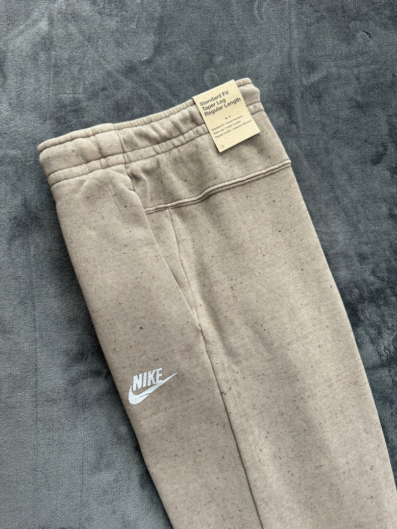 (S) Nike Club Fleece+ Revival Sweat Pants