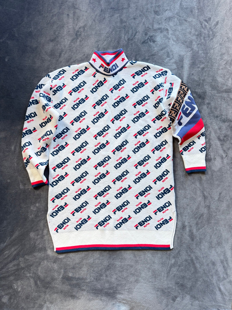 (ДАМСКО) (S) Fendi x FILA ватирана блуза / рокля