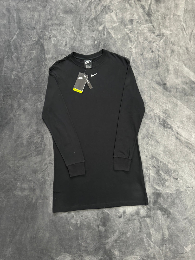 (ДАМСКО) (XS/S) Nike Sportswear Essential Dress