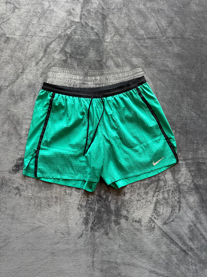 (L) Nike 2 in 1 Dri Fit Running Division мъжки шорти с клин