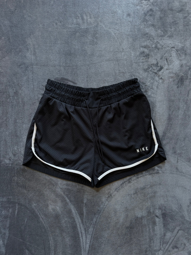 (ДАМСКО)(L) Nike Shorts