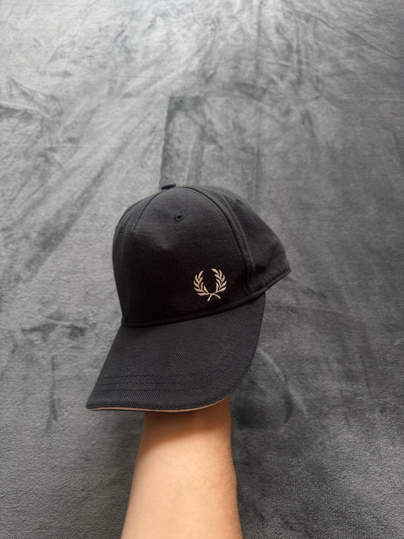 Fred Perry шапка с козирка