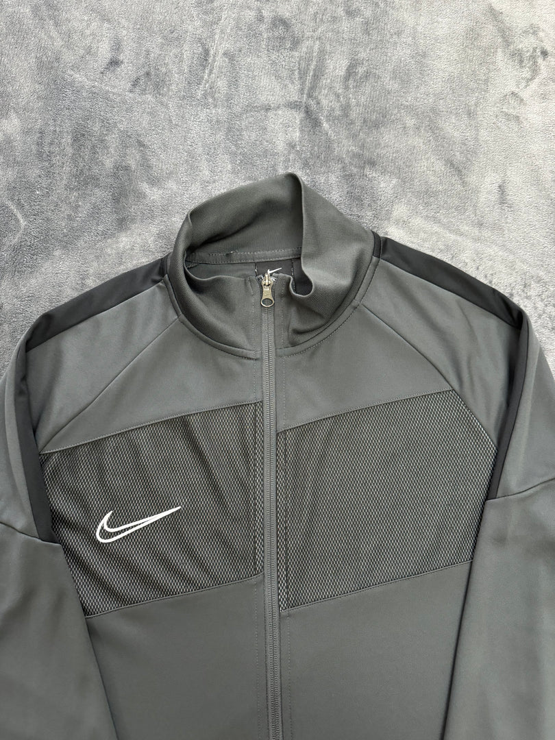 (L) Nike Dri Fit Track Jacket