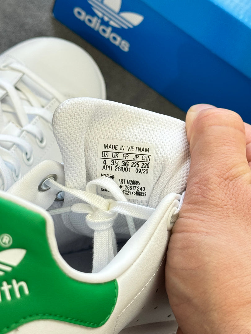 (36) Adidas Stan Smith J Shoes