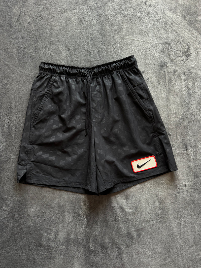 (S) Nike Dri Fit мъжки шорти