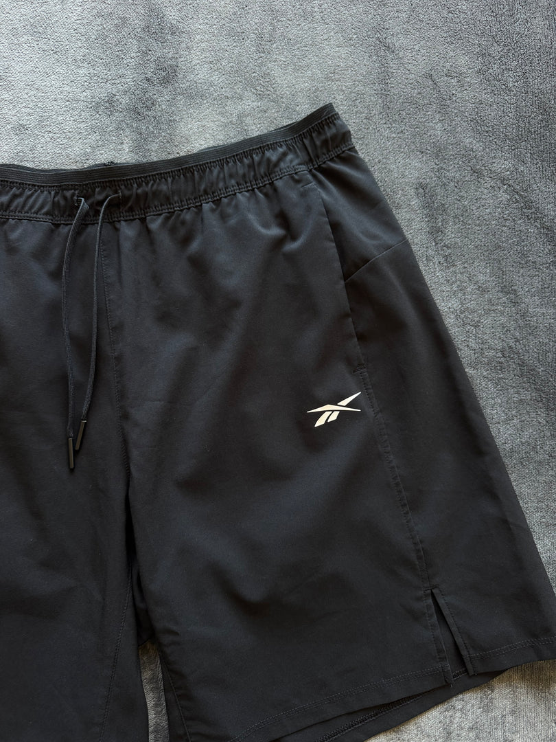 (M) Reebok мъжки шорти (изрязан етикет)