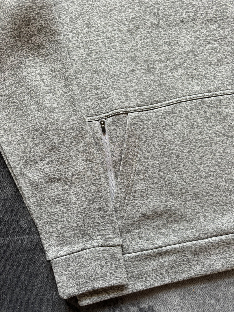 (L) Nike Swoosh Therma Fit Fleece Hoodie