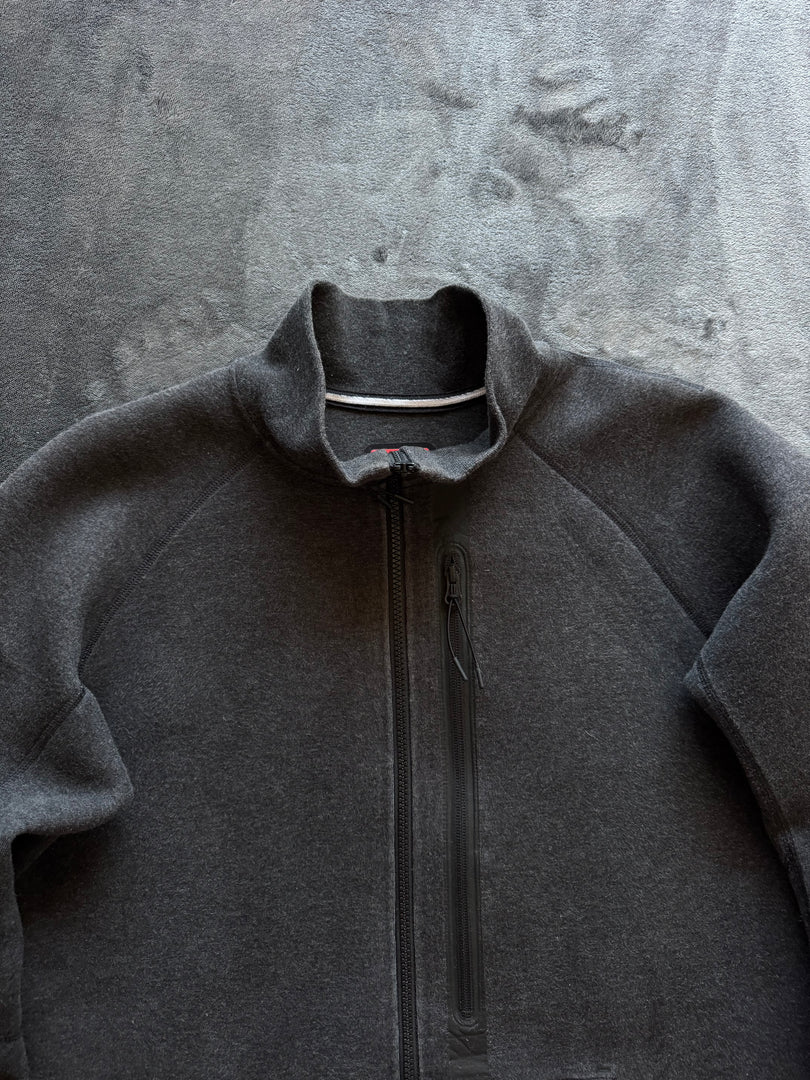 (L) Nike Tech Fleece мъжко горнище (нарочно избеляване)