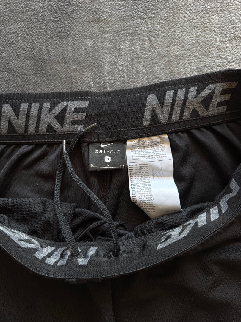 (ЗАБЕЛЕЖКИ) (S) Nike Dri Fit мъжки шорти (бримки)