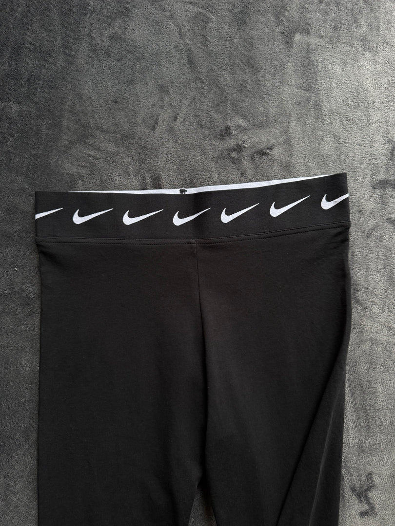 (ДАМСКО) (L) Nike Swoosh Leggings