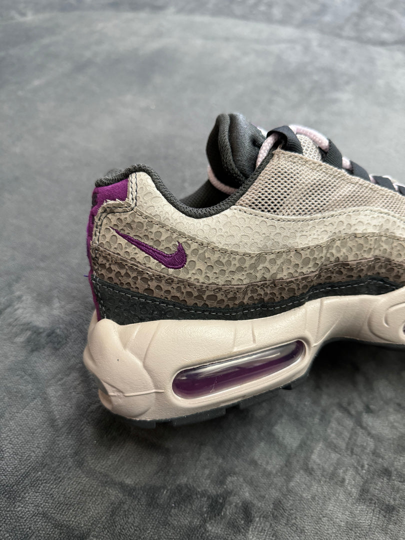 (38) Nike Air Max 95 Safari Viotech