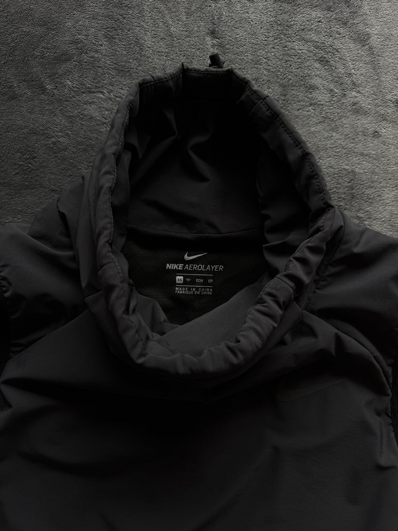 (ДАМСКО) (XS) Nike Aerolayer дамски елек (забележка)