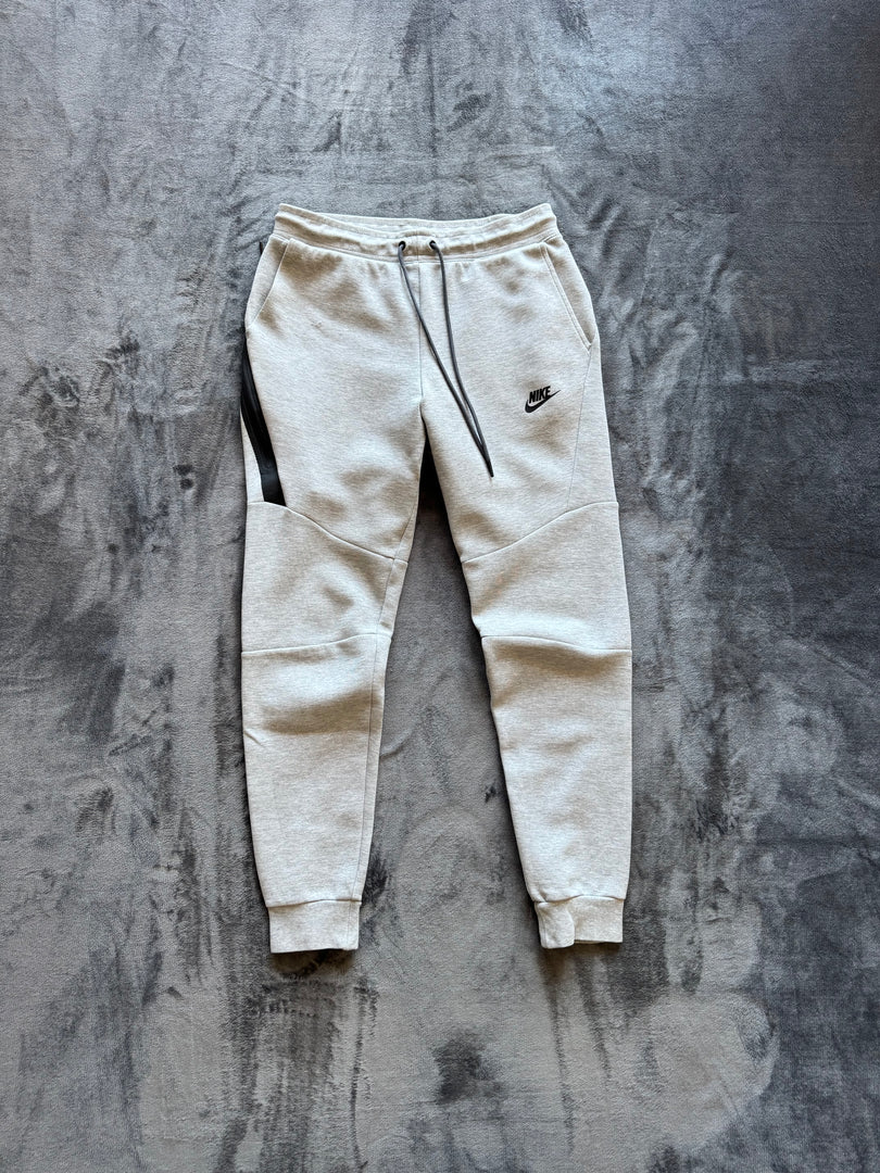 (S) Nike Tech Fleece мъжко долнище (забележка 3та снимка)