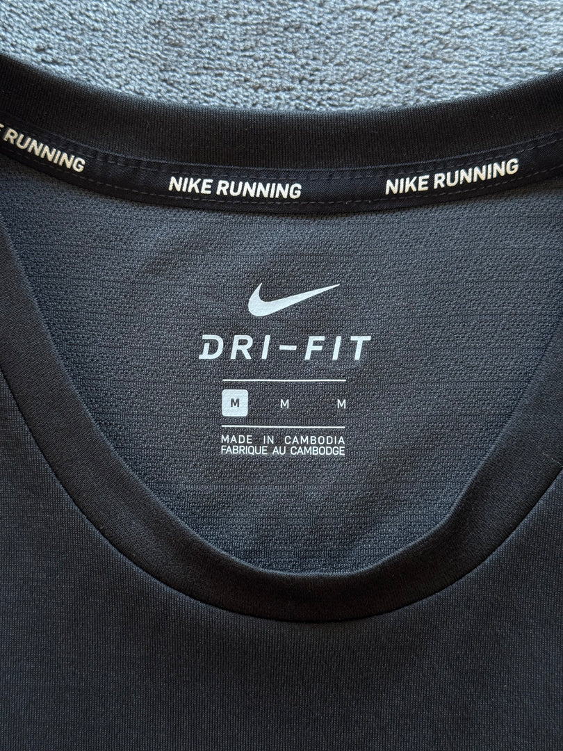 (M) Nike Dri Fit T-Shirt (надпис Nike на гърба)