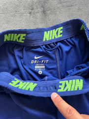(ЗАБЕЛЕЖКА) (M) Nike Dri Fit мъжки шорти (ЛИПСВАТ ВРЪЗКИ)