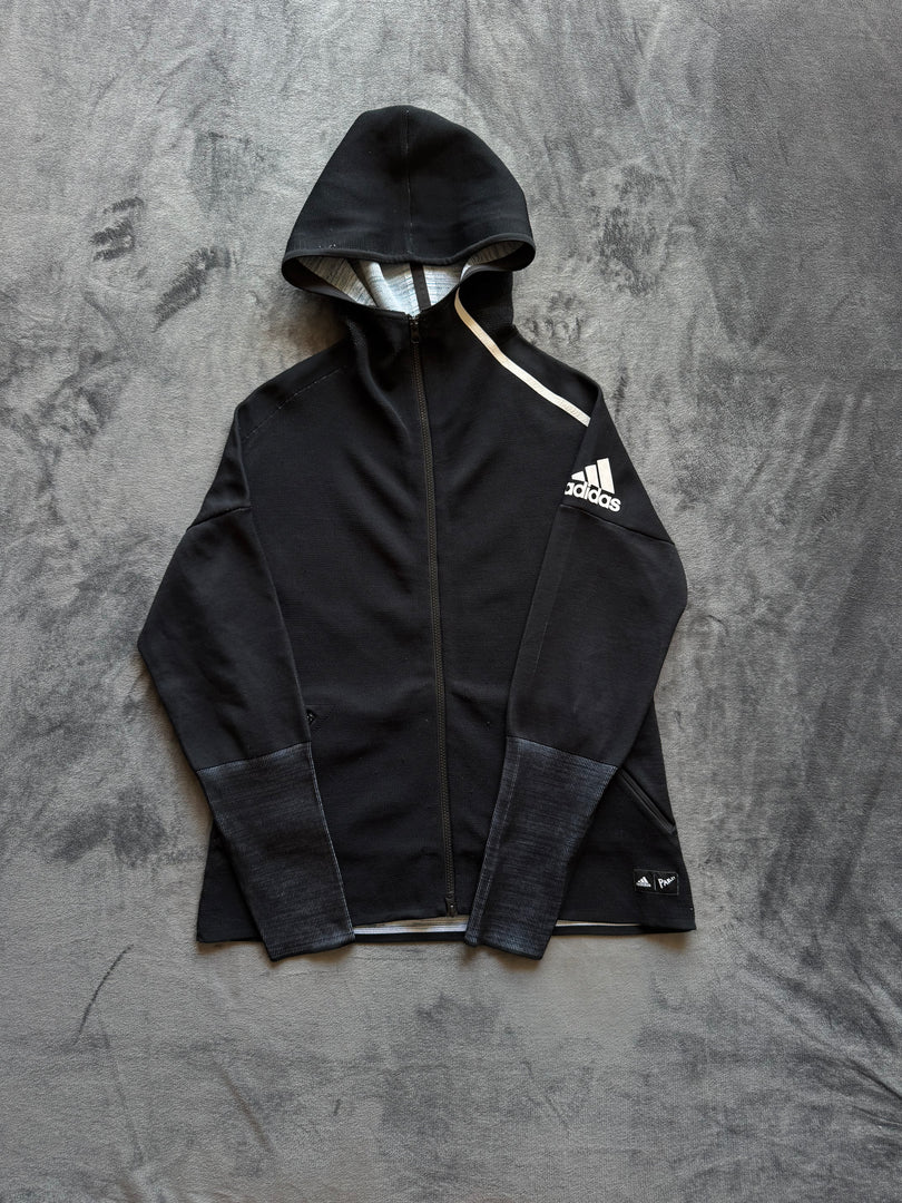 (ЗАБЕЛЕЖКА) (ДАМСКО) (M) Adidas ZNE дамски суичър (ПЕТНО И БРИМКИ)