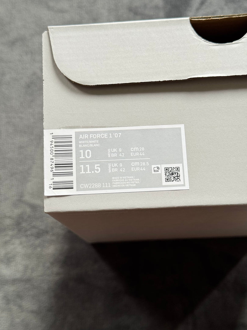 (42.5 / 44 ) Nike Air Force 1 07’ Shoes (Нови с кутия)