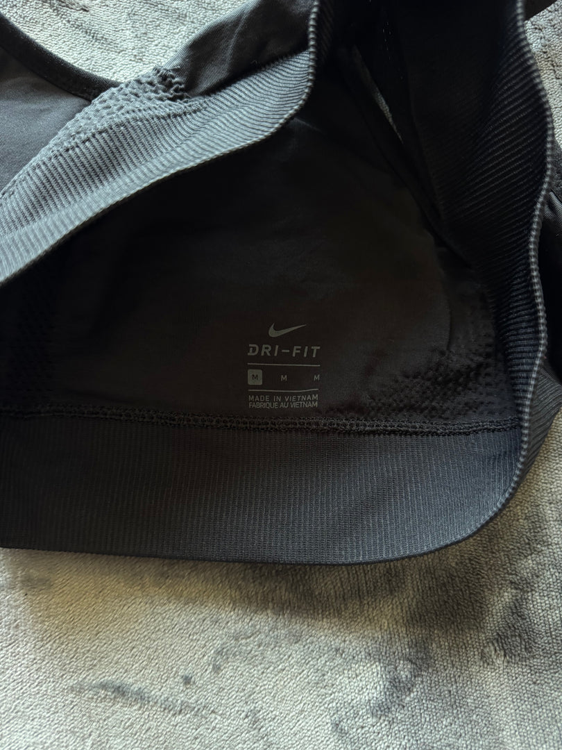 (ДАМСКО) (M) Nike Dri Fit спортно бюстие
