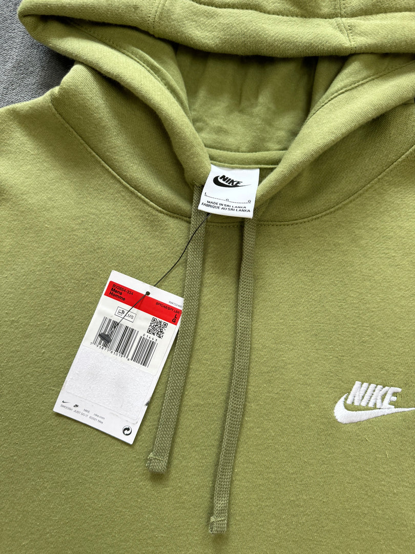 (L) Nike Club Fleece Hoodie