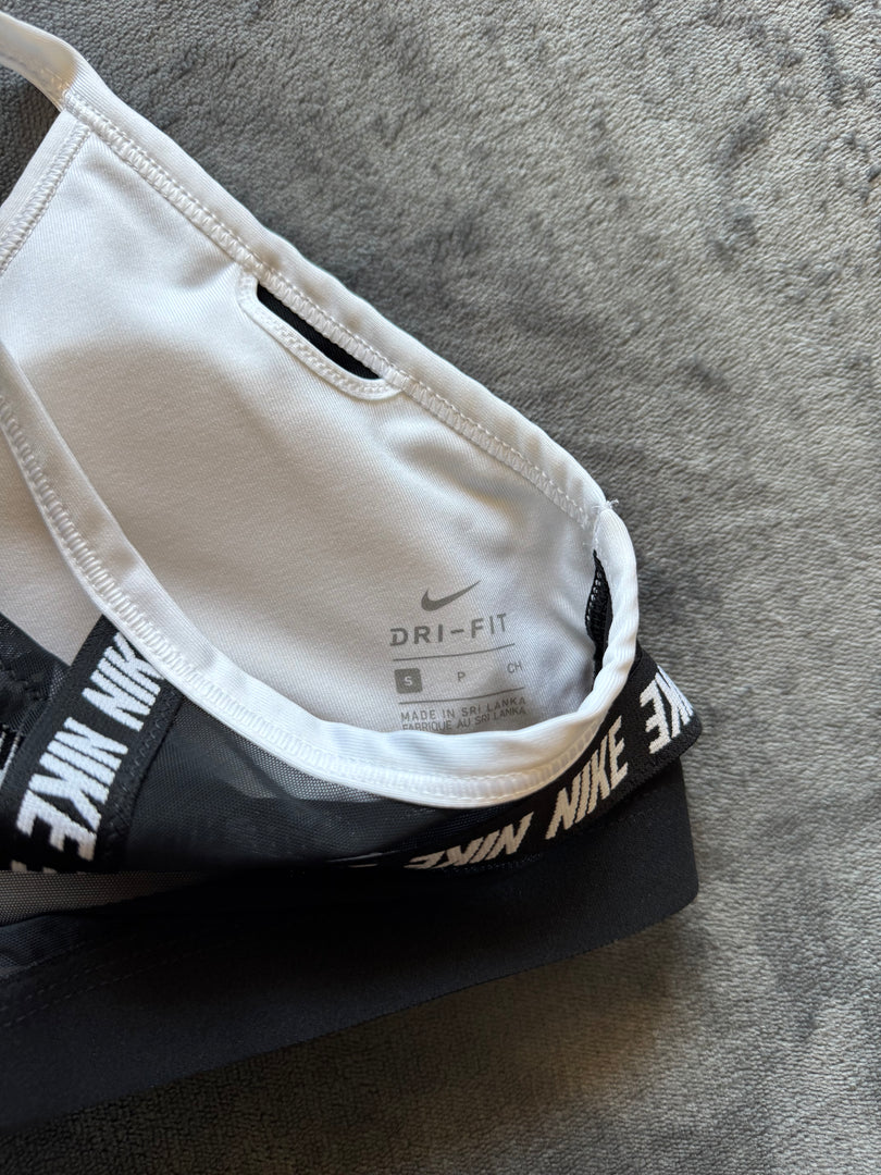 (ДАМСКО) (S) Nike Dri Fit спортно бюстие