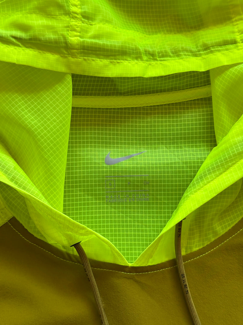 (ДАМСКО) (S) Nike Running Division дамска ветровка без ръкави