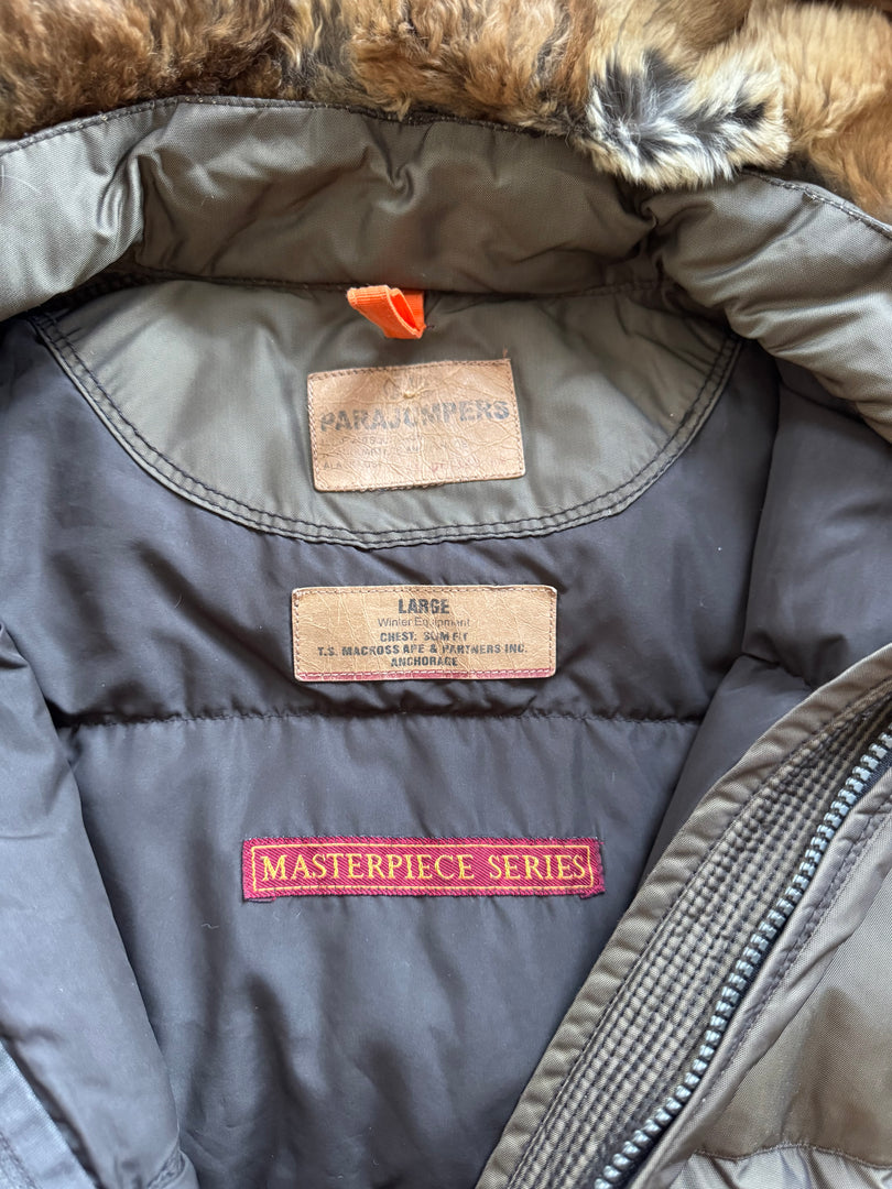 (ДАМСКО) (M) The Parajumpers 210th Squadron Brigade Masterpiece Series Parka Jacket