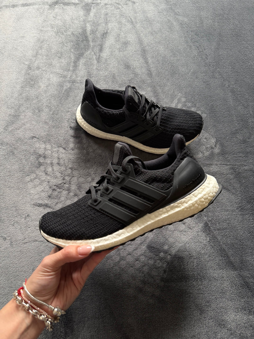 (38) Adidas Ultra Boost 4.0 обувки