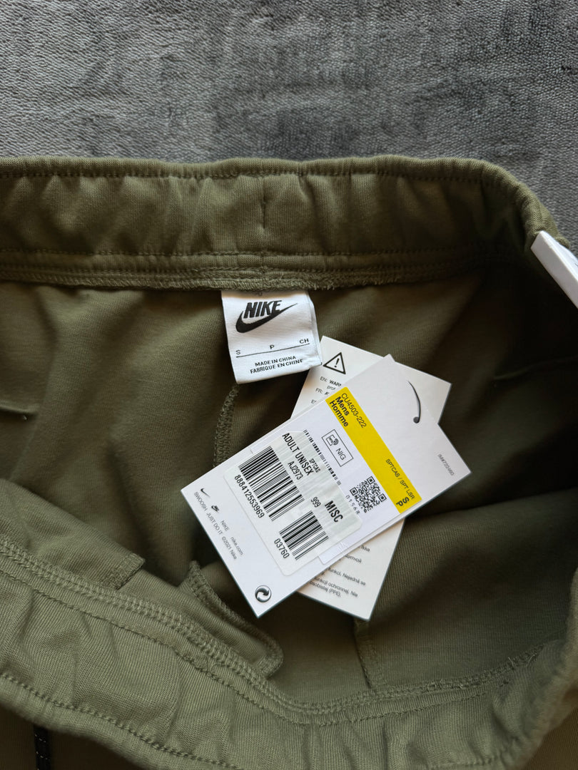 (НОВО) (S) Nike Tech Fleece мъжки шорти