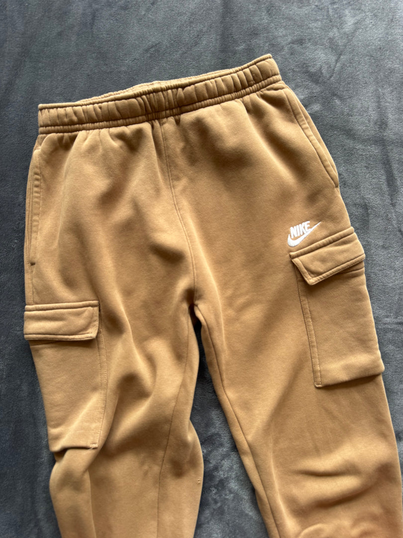 (ЗАБЕЛЕЖКА) (S) Nike мъжко карго долнище (дупка)
