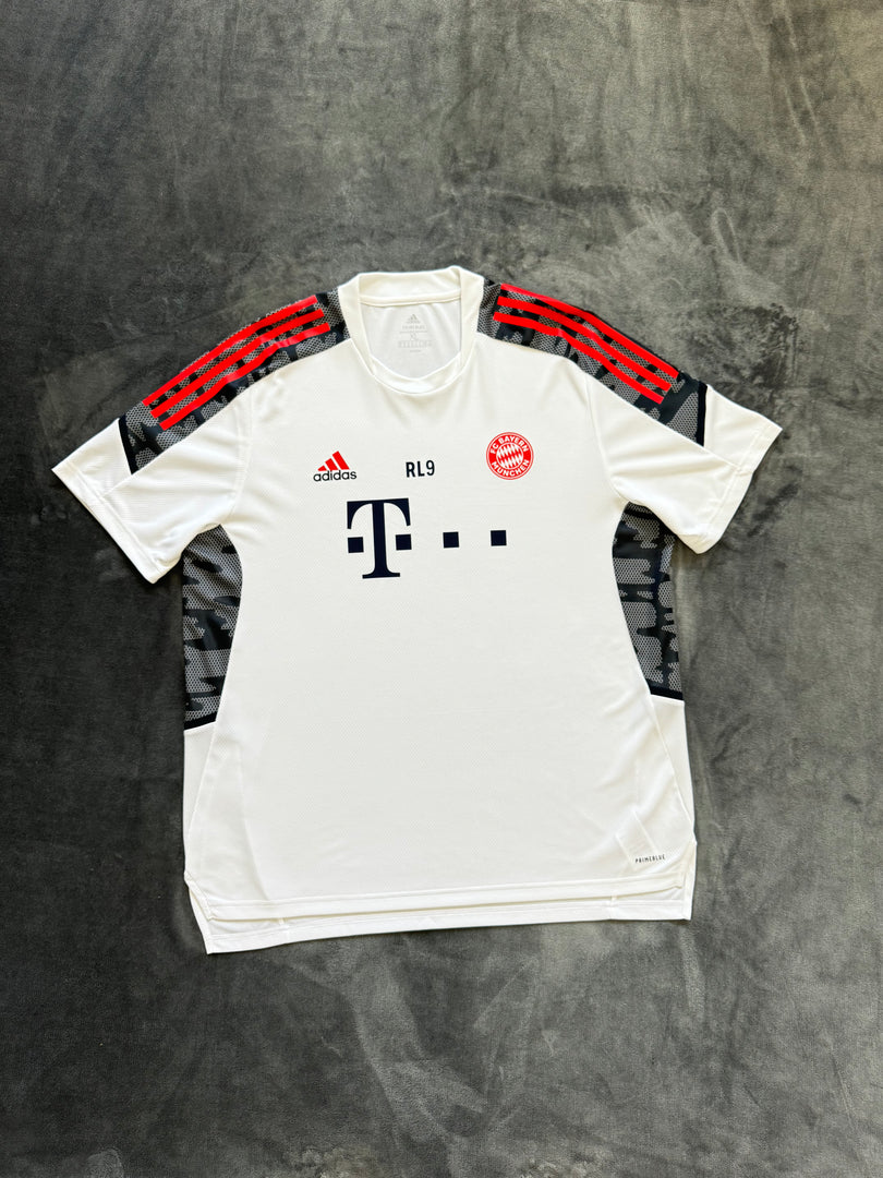 (XL) Adidas x Bayern Munchen Lewandowski (R.L) 2021 Jersey T-Shirt