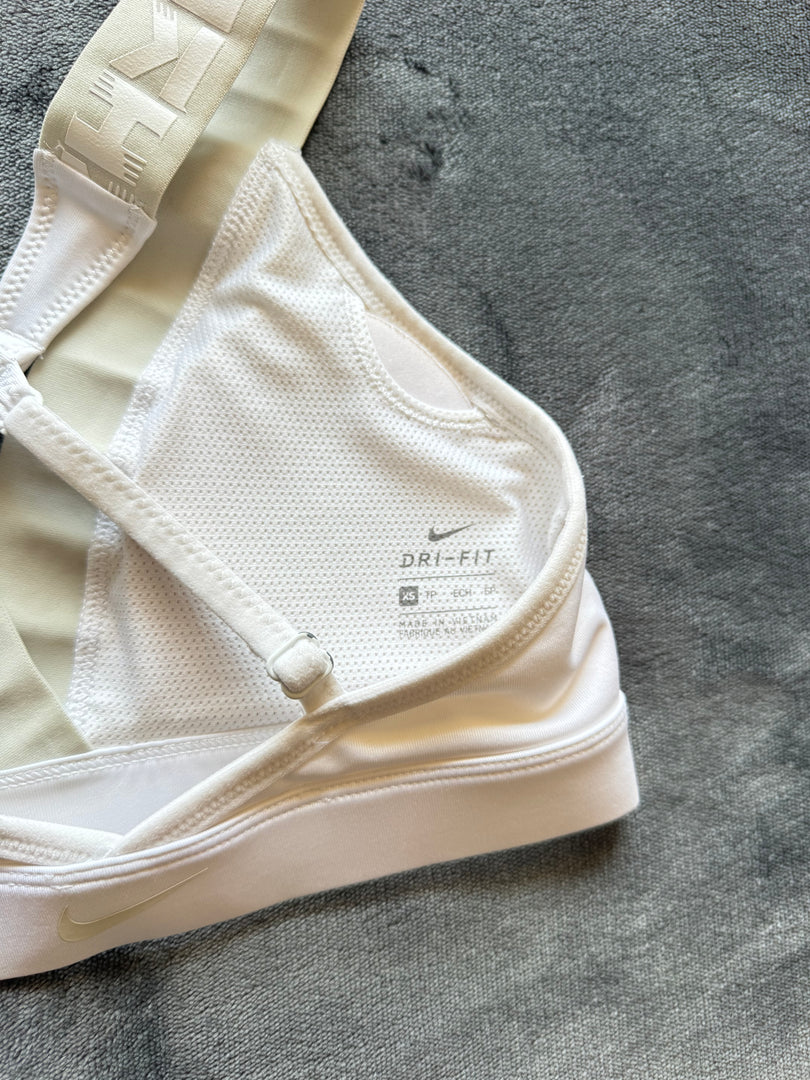 (ДАМСКО) (XS) Nike Dri Fit спортно бюстие