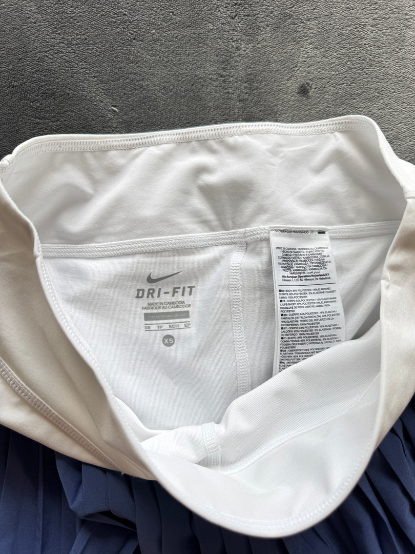 (ДАМСКО) (XS) Nike Dri Fit дамска пола с шорти (забележка последна снимка)