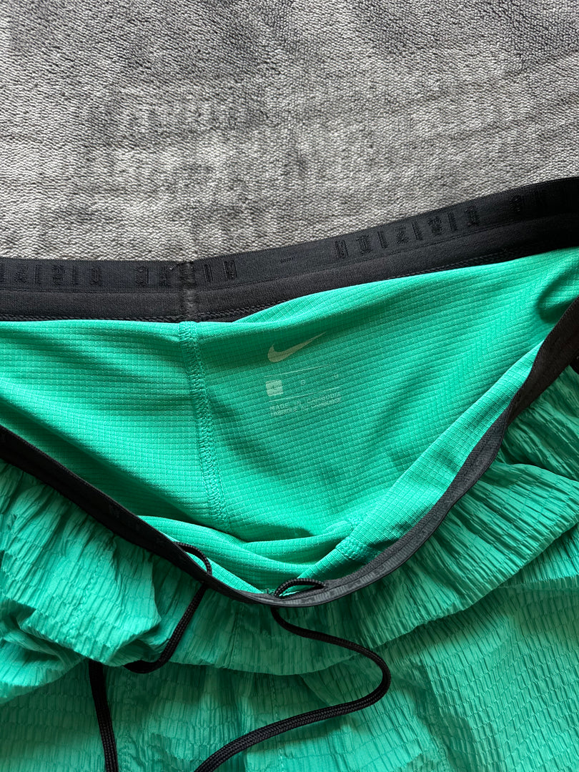 (L) Nike 2 in 1 Dri Fit Running Division мъжки шорти с клин