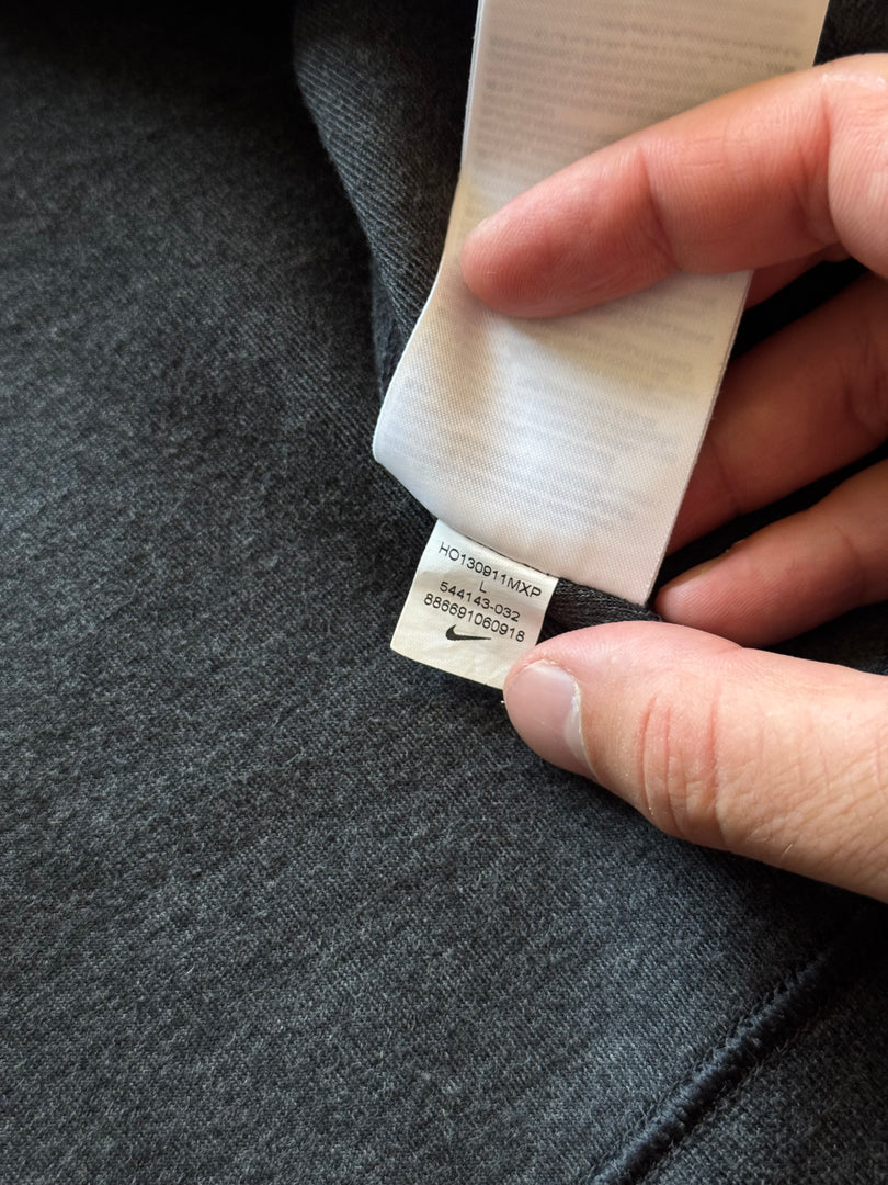 (L) Nike Tech Fleece мъжко горнище (нарочно избеляване)