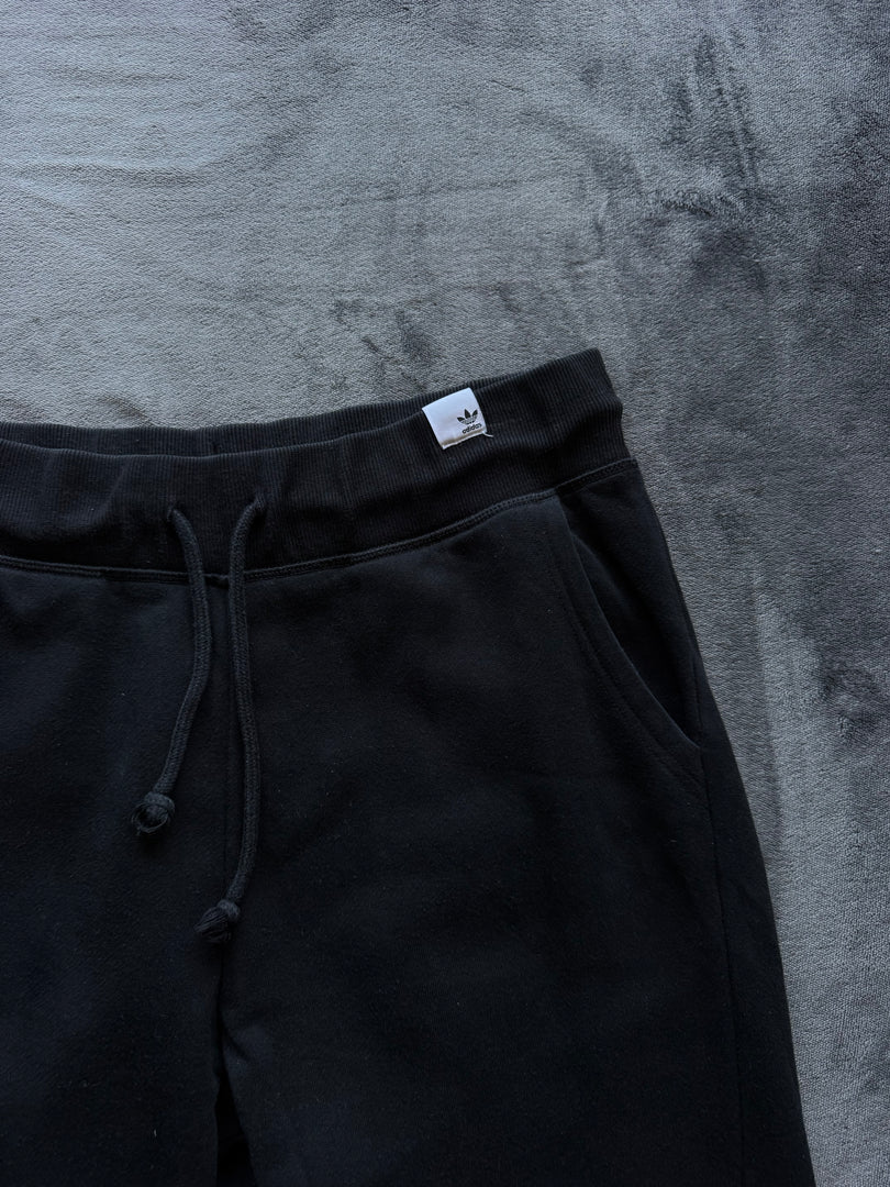 (M) Adidas Originals мъжко долнище (леко избеляване)