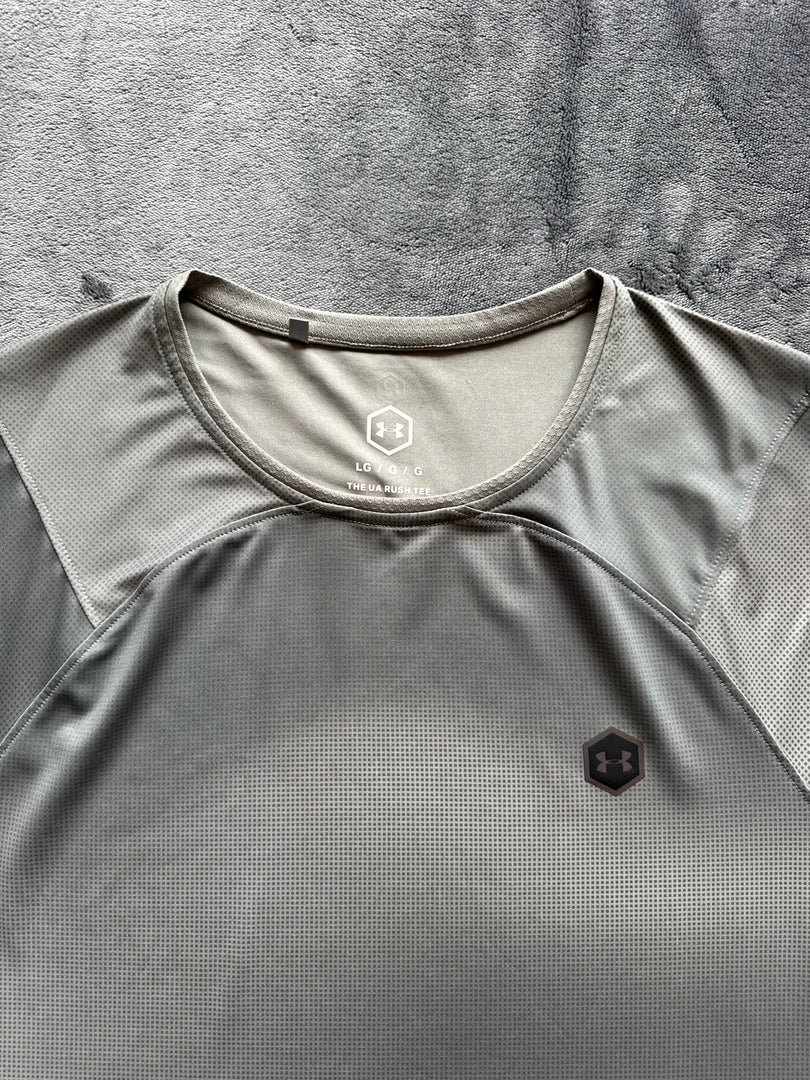 (L) Under Armour RUSH мъжка тениска