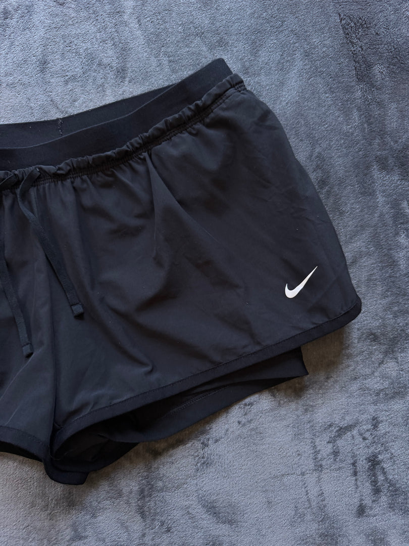 (ДАМСКО) (M) Nike Dri Fit 2 in 1 Shorts