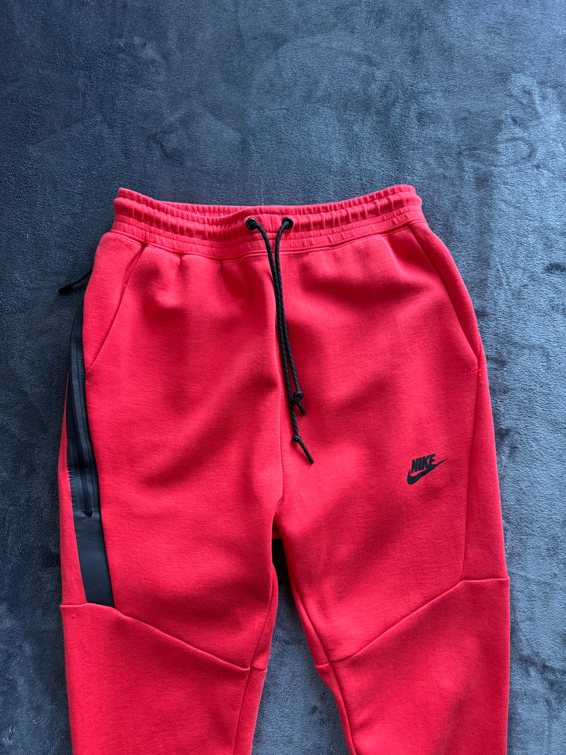 (S) Nike Tech Fleece Joggers (забележка последна снимка)