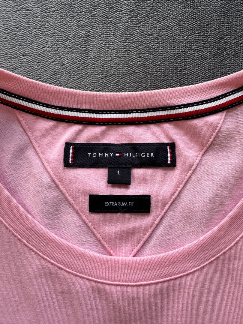 (L) Tommy Hilfiger Slim Fit T-Shirt